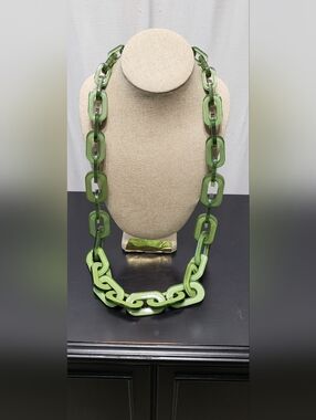 Green Link Chain Necklace - Women Jewelry